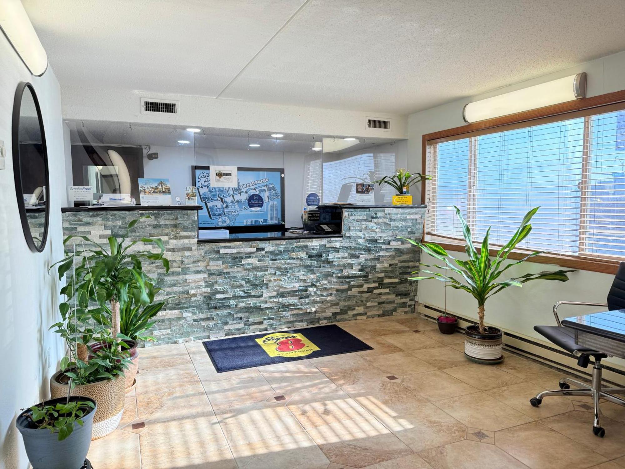 Super 8 By Wyndham West Fargo Main Ave Nd Motel Dış mekan fotoğraf
